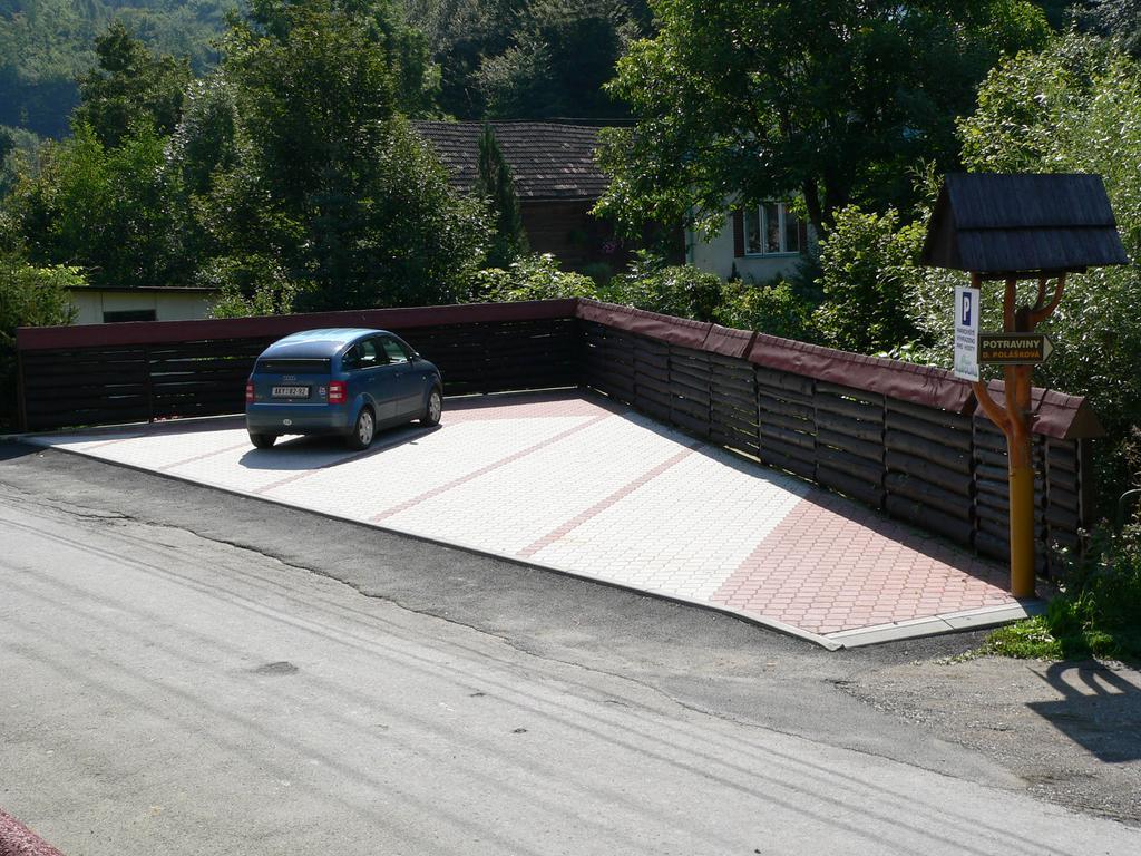 Pension Karolina Trnava Luaran gambar